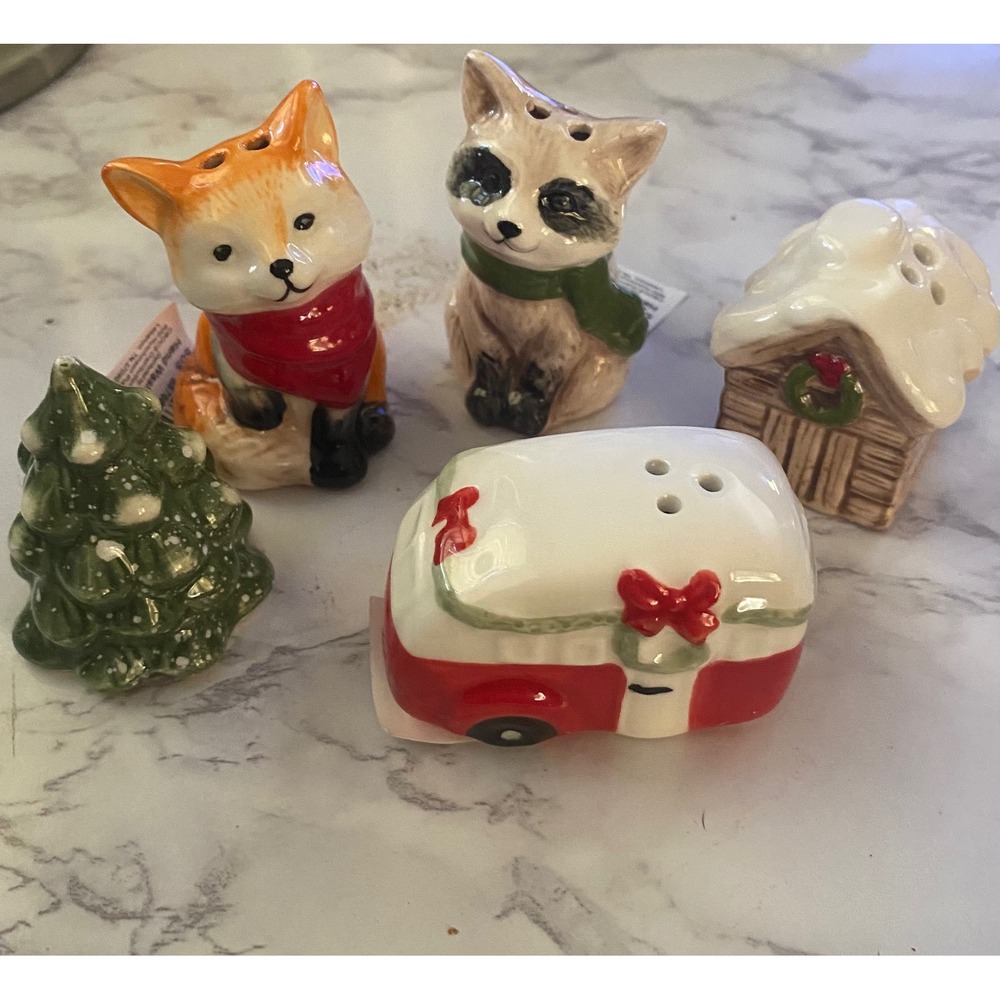 Cracker Barrel 2025 Christmas Salt Pepper Shaker Fox Raccoon Camper Tree Set NWT